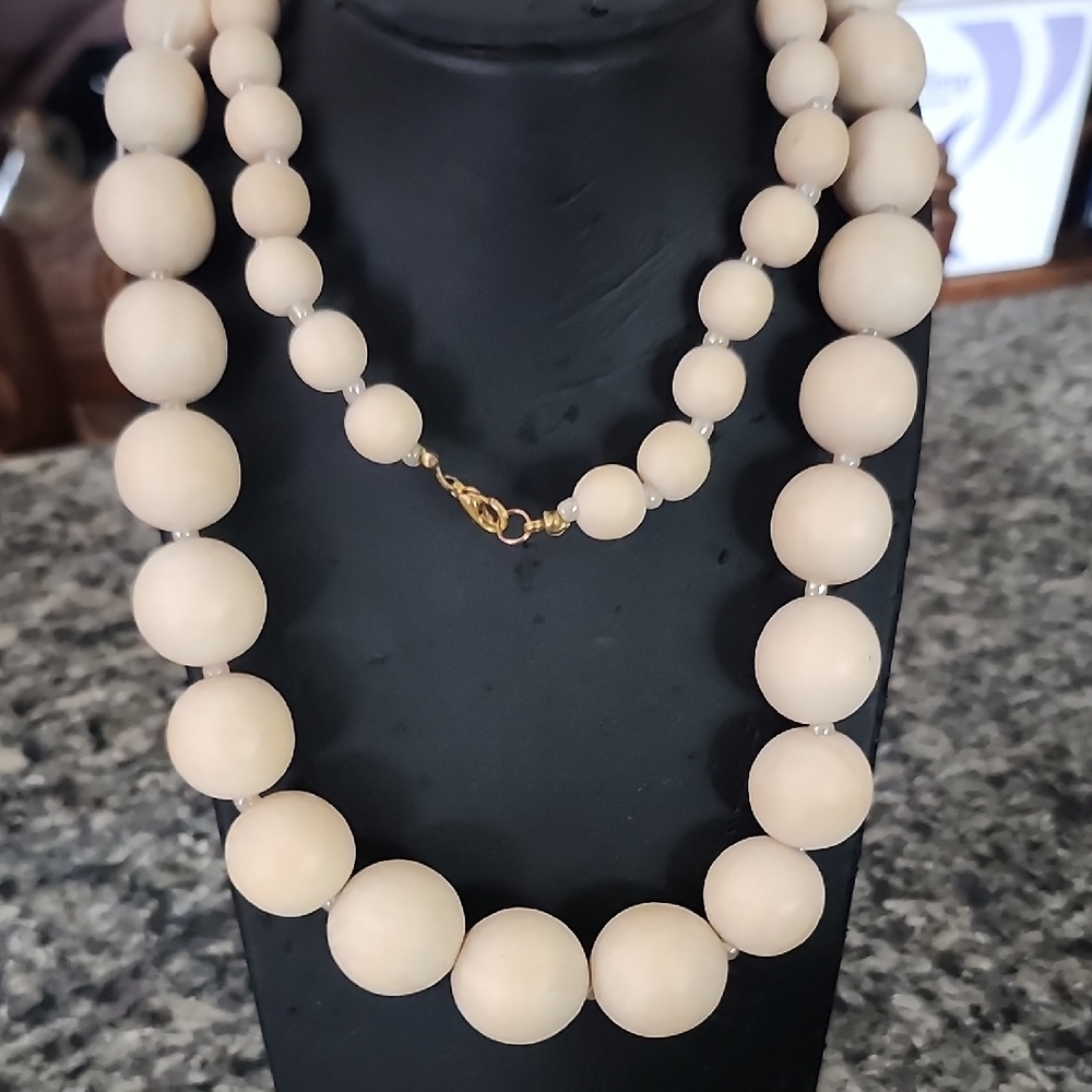 Gigi In Style Elegant Cream Wooden Beaded Long Necklace